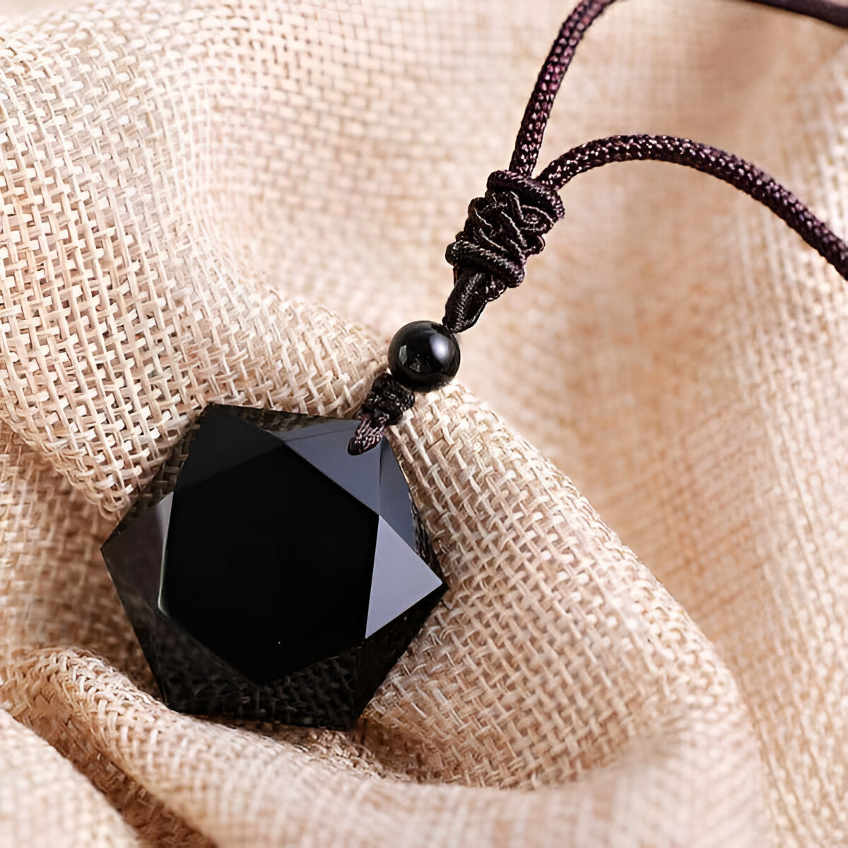 Schutzanhänger “Stern“ aus Schwarzem Obsidian