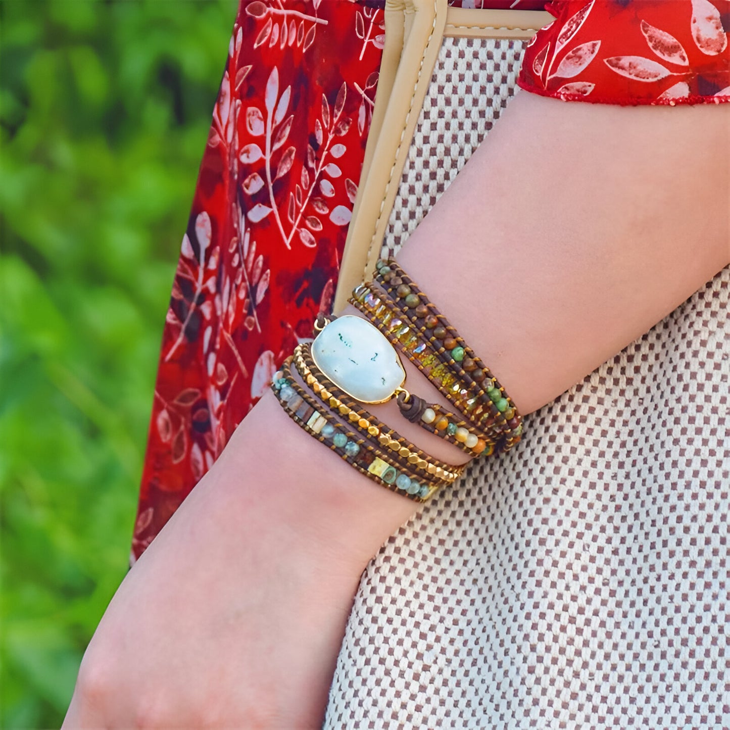 Wickelarmband “Göttin des Mondlichts“ aus Achat und Grünem Opal