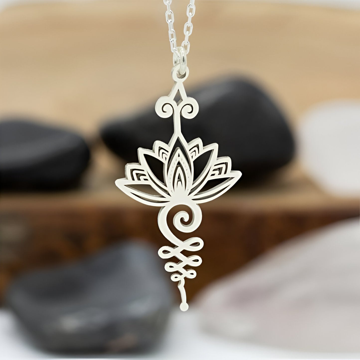 Schmuckanhänger “Lotus Unalome“