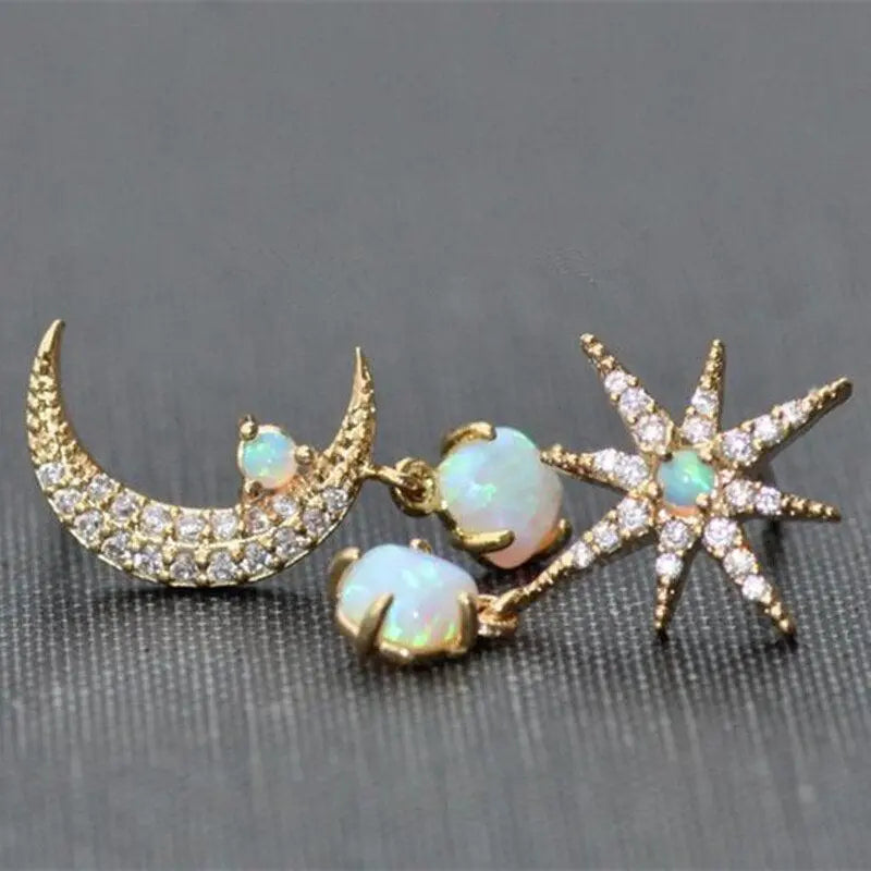 Ohrringe "Mond und Stern" aus Gold und Opal