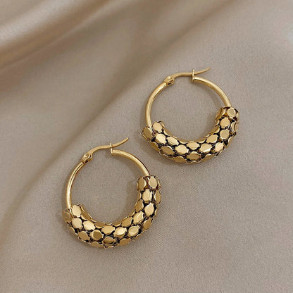 Goldene Hoop-Ohrringe